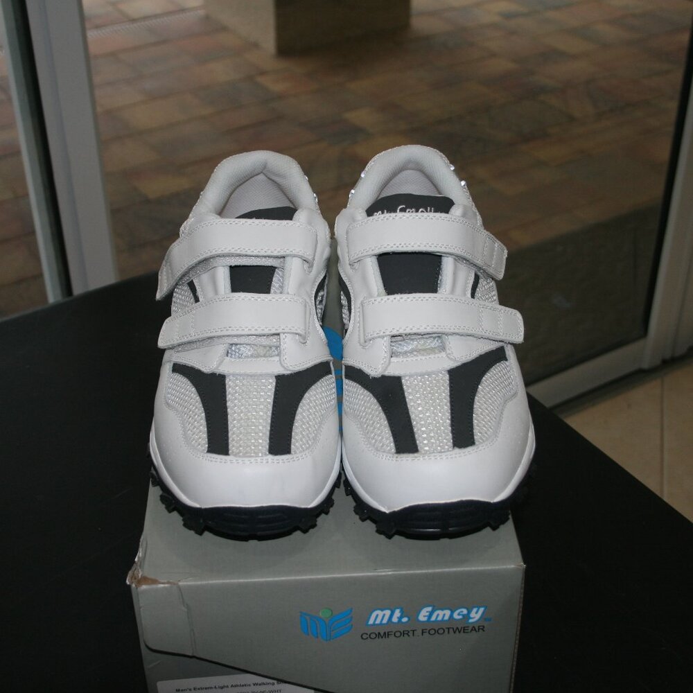 Men's Extreme Light Weight Walker